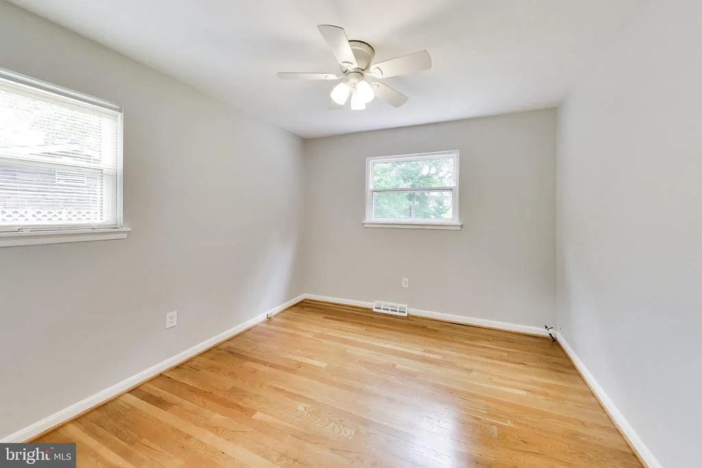 Photo of 715 CALVERT LANE