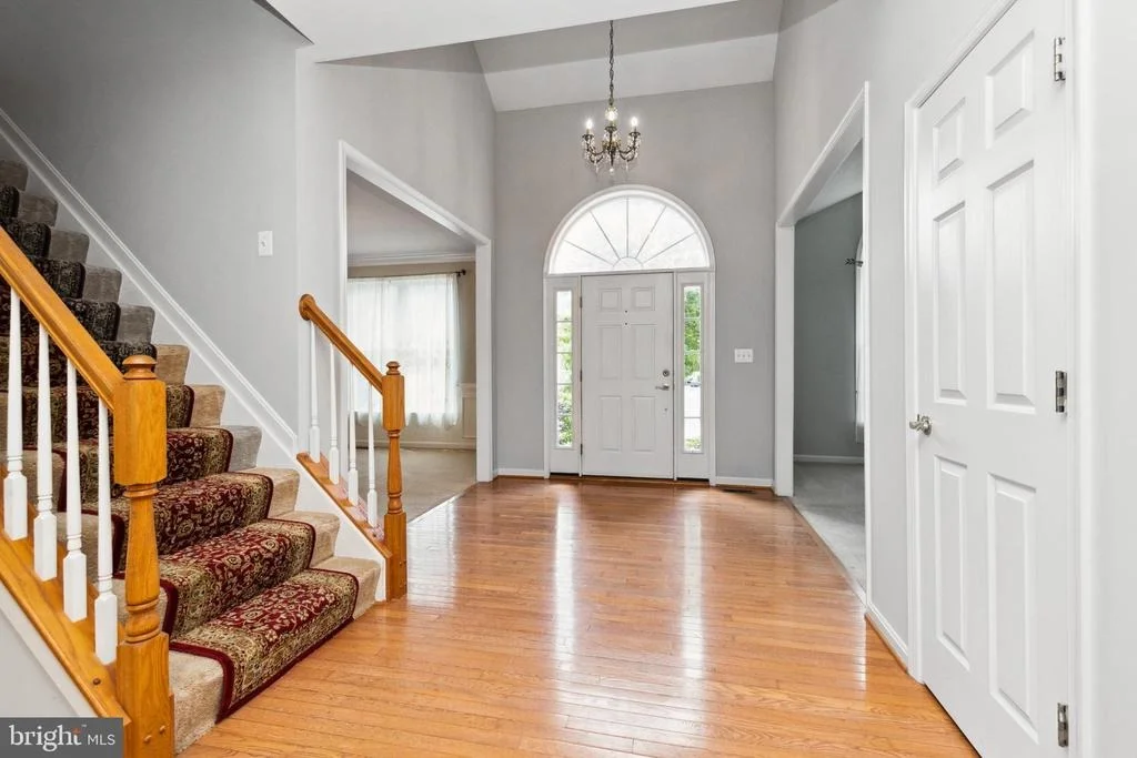 Photo of 457 UNIVERSITY DRIVE