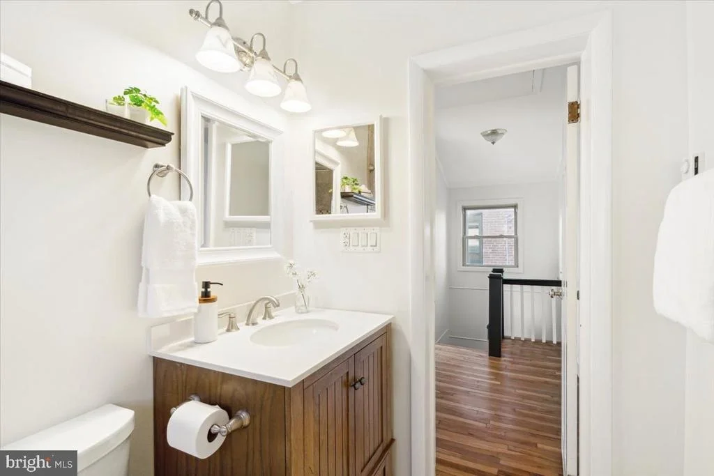 Photo of 114 E 7TH STREET E