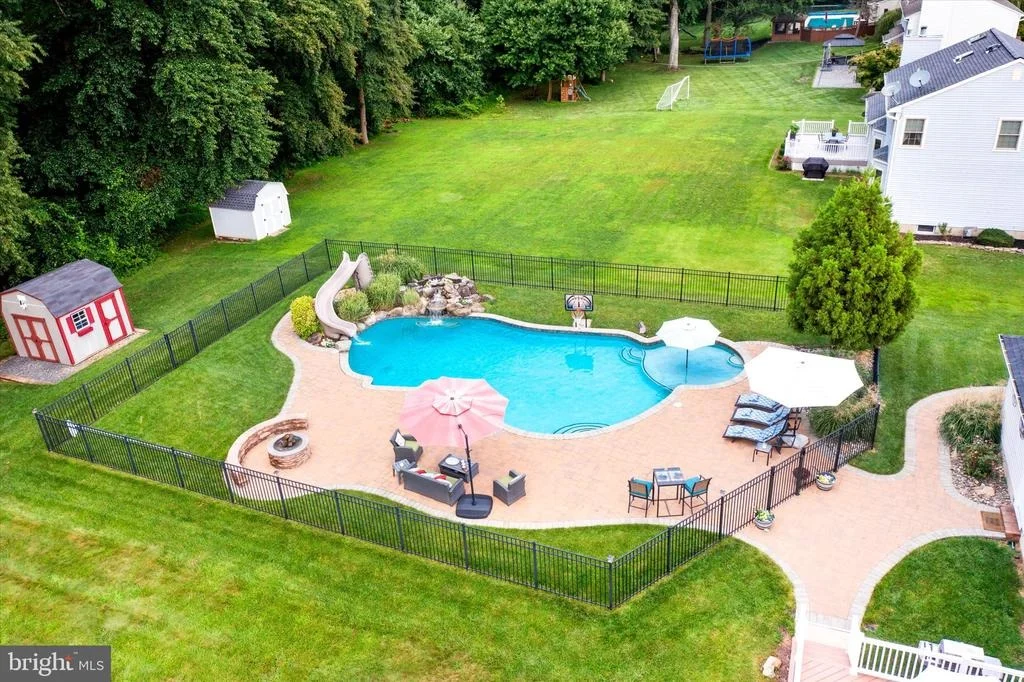 Photo of 10 TIMBER WOLF DRIVE