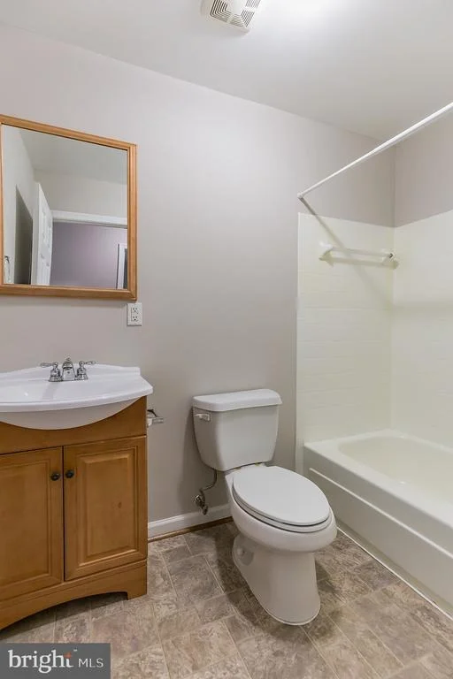 Photo of 12403 LYTTON AVENUE