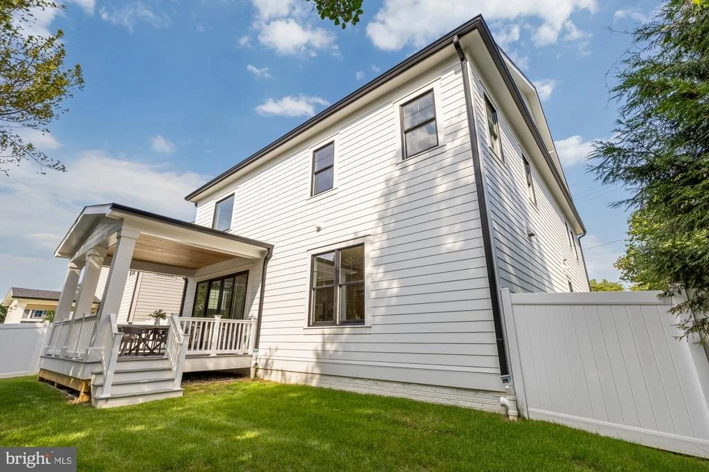Photo of 9508 FOREST ROAD