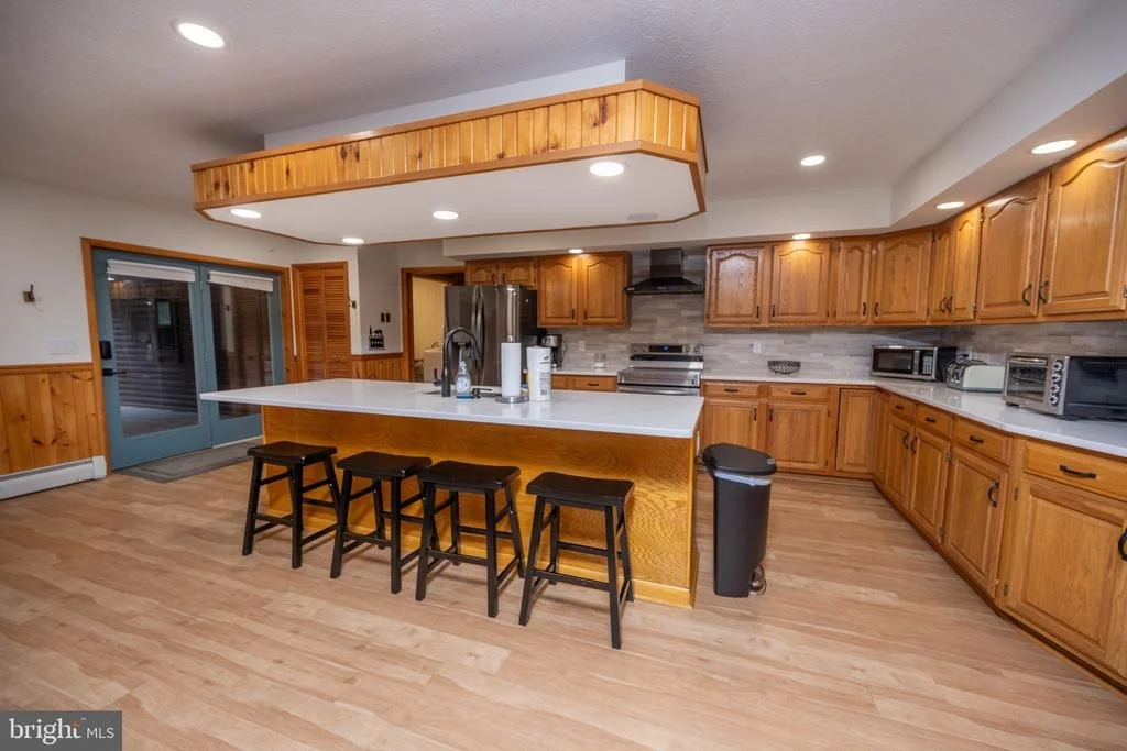 Photo of 526 GLEANINGS DRIVE