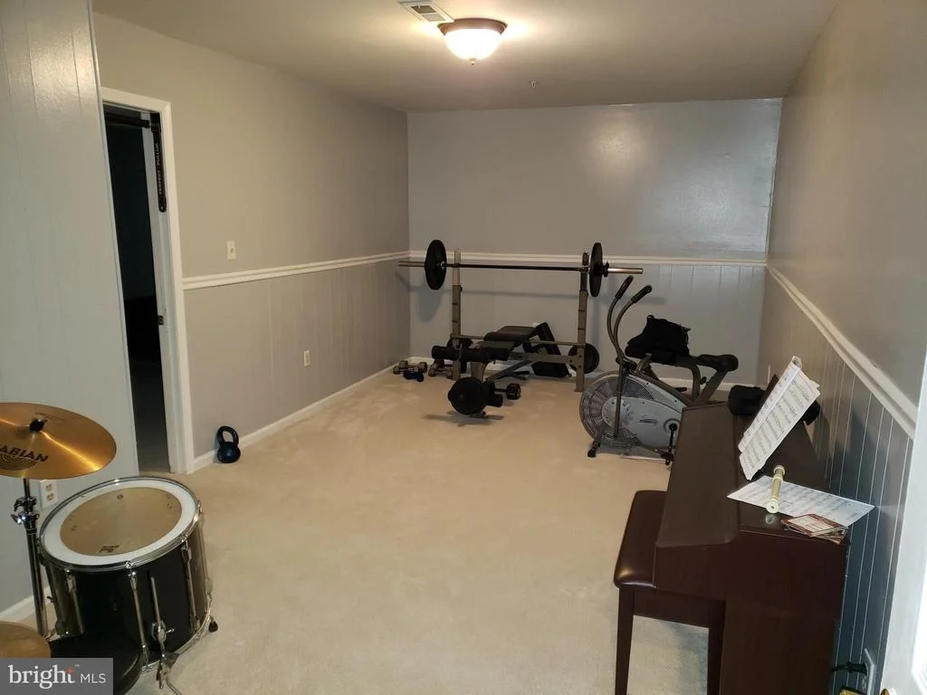 Photo of 9103 JOUSTING LANE