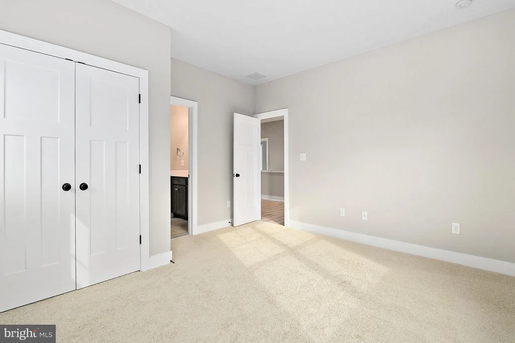 Photo of 38237 PINEY POINT ROAD