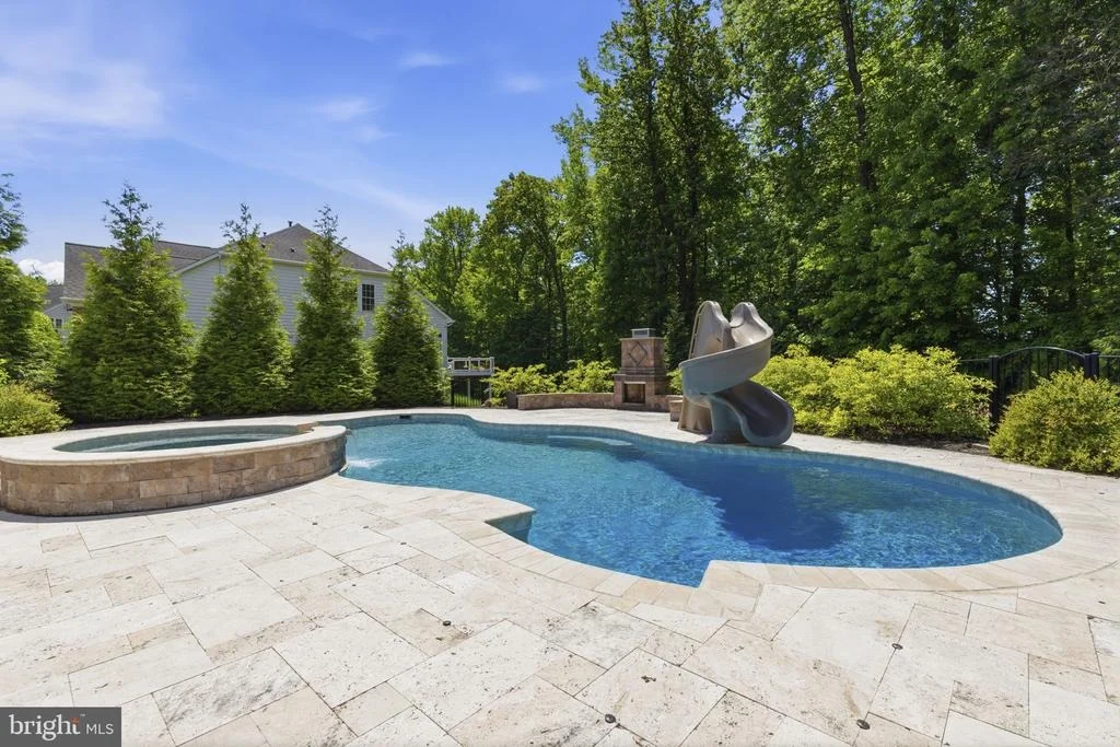 Photo of 1124 OAK TREE DRIVE
