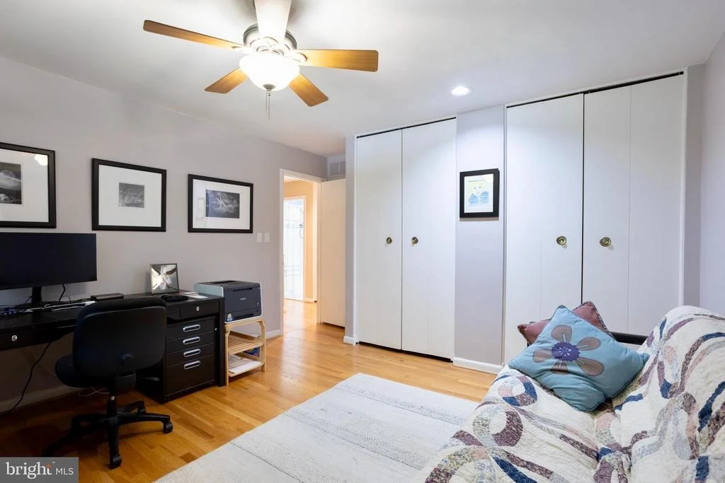 Photo of 2400 SUGARCONE ROAD