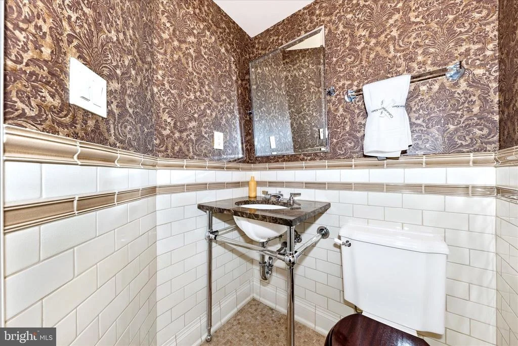 Photo of 2822 NORBORNE PLACE