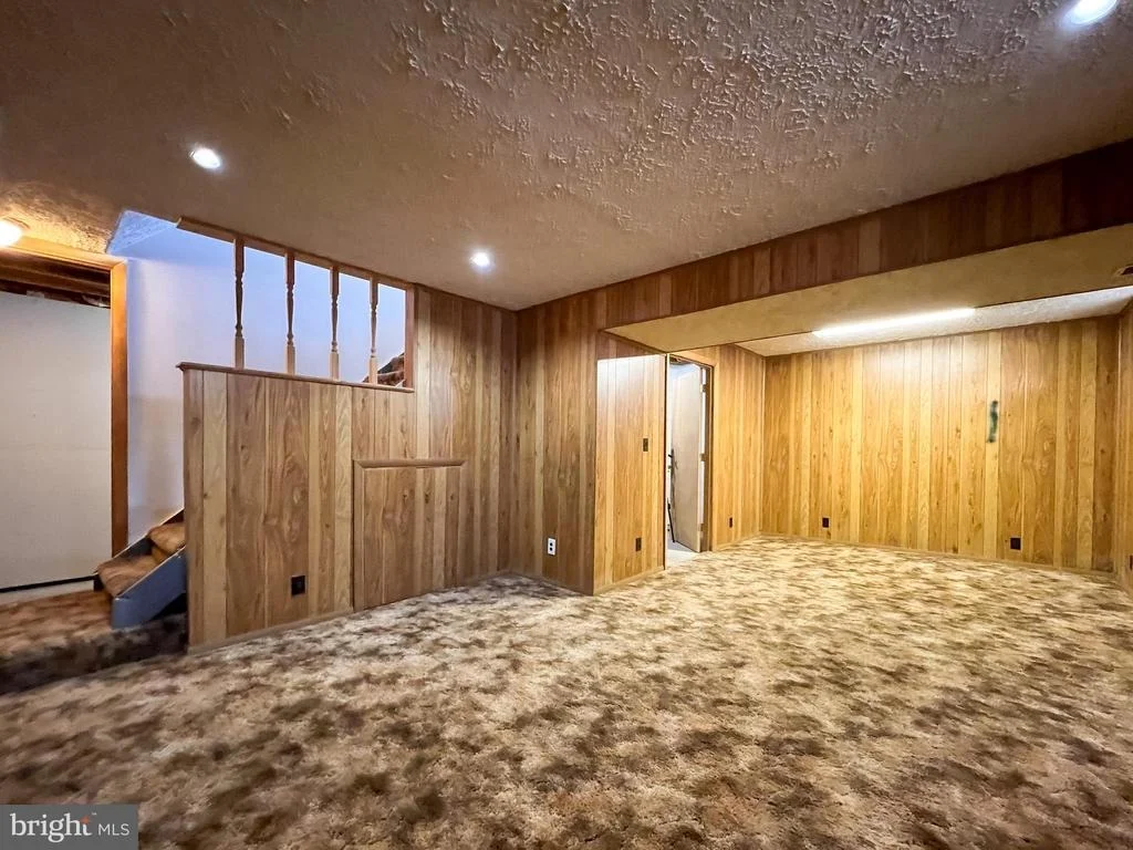 Photo of 1800 LAWNVIEW DRIVE