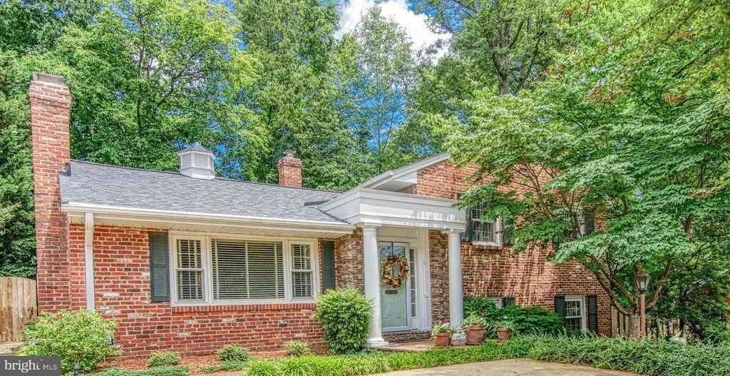 Photo of 907 JUNIPER PLACE