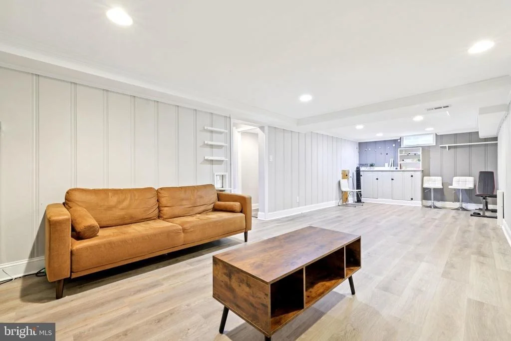 Photo of 4214 THORNCLIFF ROAD