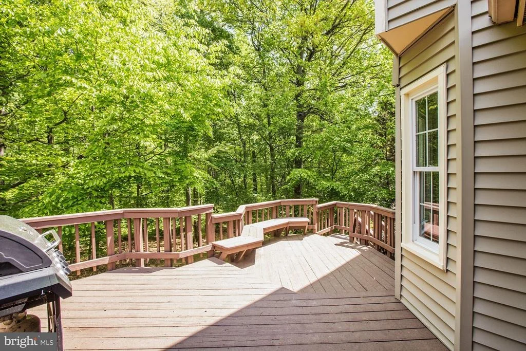 Photo of 7102 STANCHION LANE