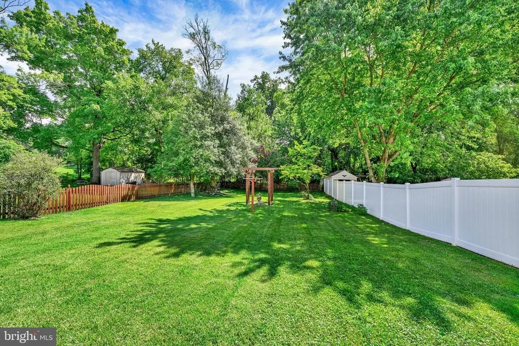 Photo of 634 LONGVIEW