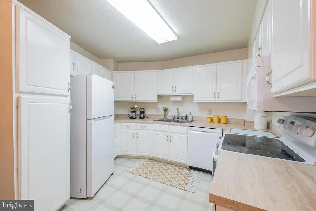 Photo of Unit 306 at 14801 PENNFIELD CIRCLE