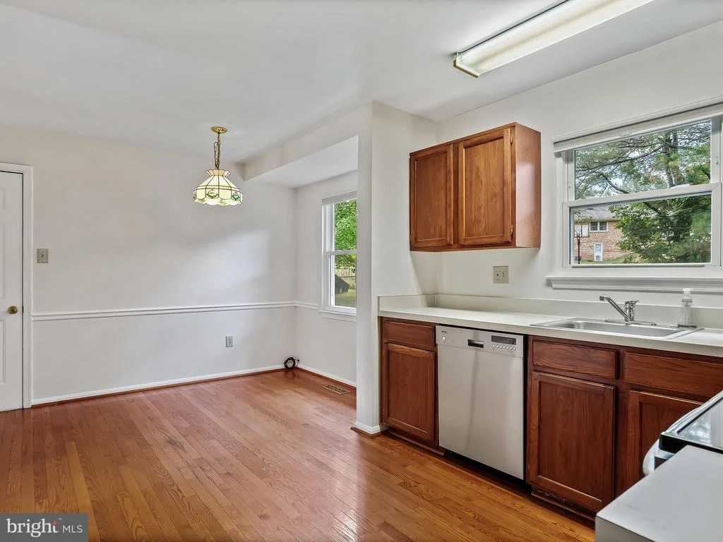Photo of 18712 ROLLING ACRES WAY