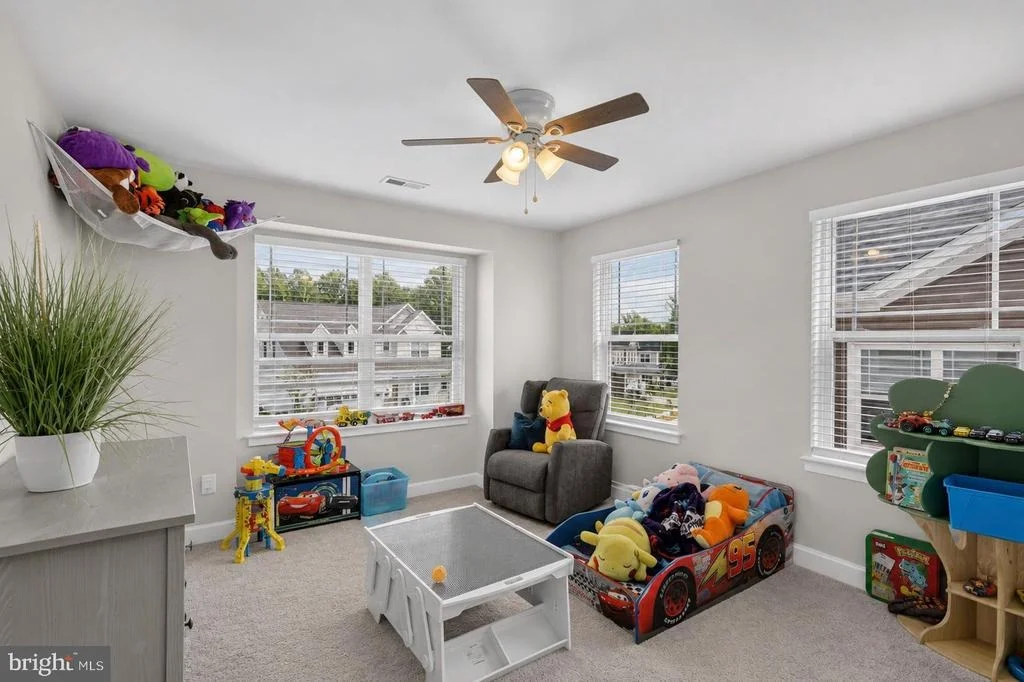 Photo of 4294 SHAKESPEARE CIRCLE