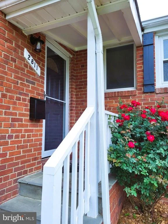 Photo of 2811 SCHOOL STREET
