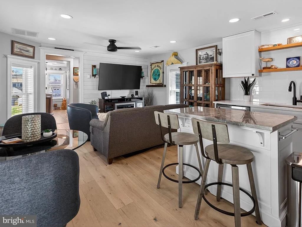 Photo of 412 KINGS HIGHWAY