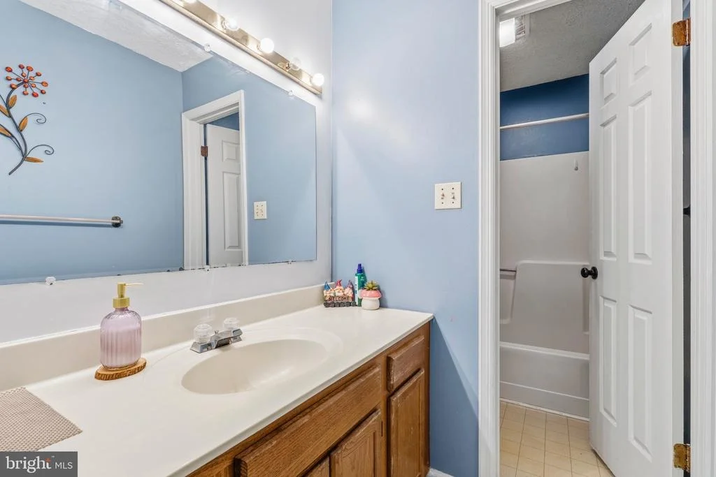 Photo of 588 MEADOWBROOK DRIVE