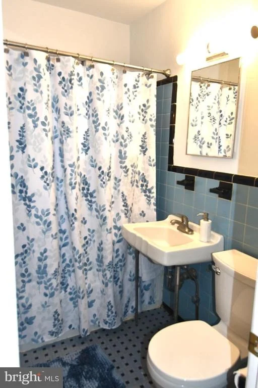 Photo of 1305 MERCHANT LANE