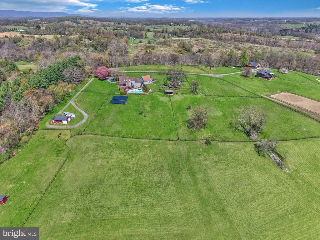 Photo of 9393 BRIAR LANE