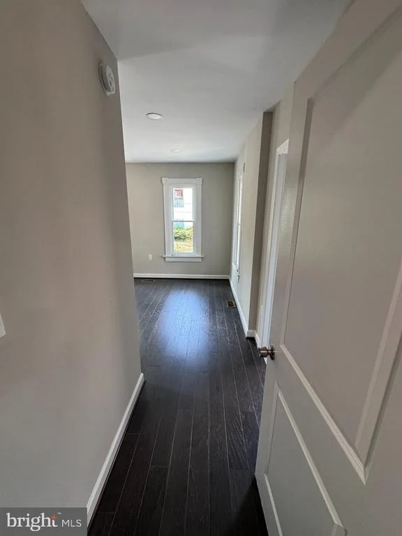 Photo of 1358 VALLEY PLACE SE