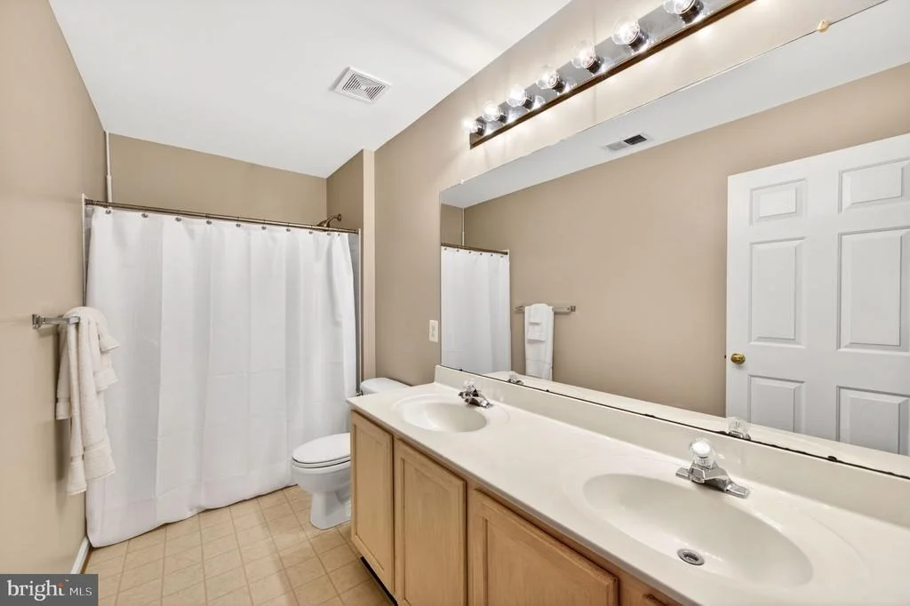 Photo of 8 N POINTE TERRACE
