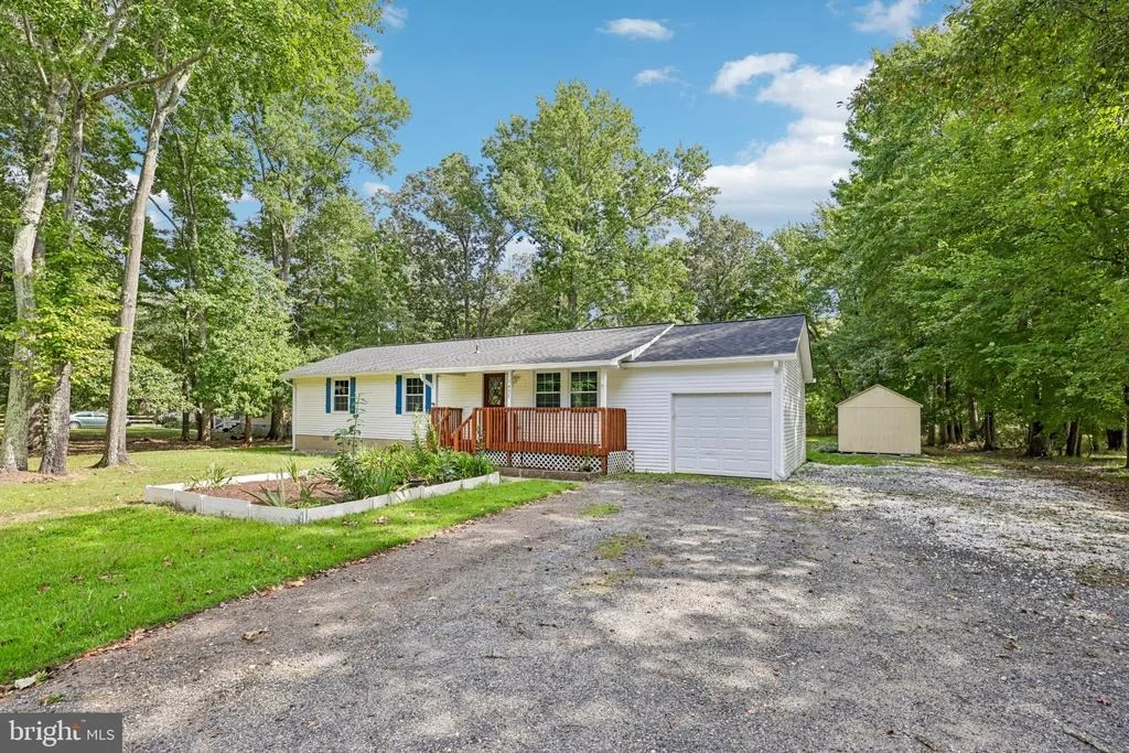 Photo of 1437 CEDARHURST ROAD