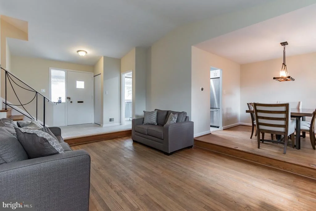 Photo of 413 TORRINGTON PLACE