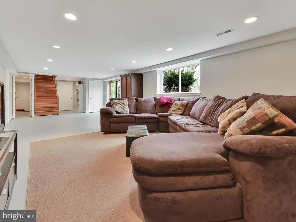 Photo of 6143 LONG BRANCH ROAD