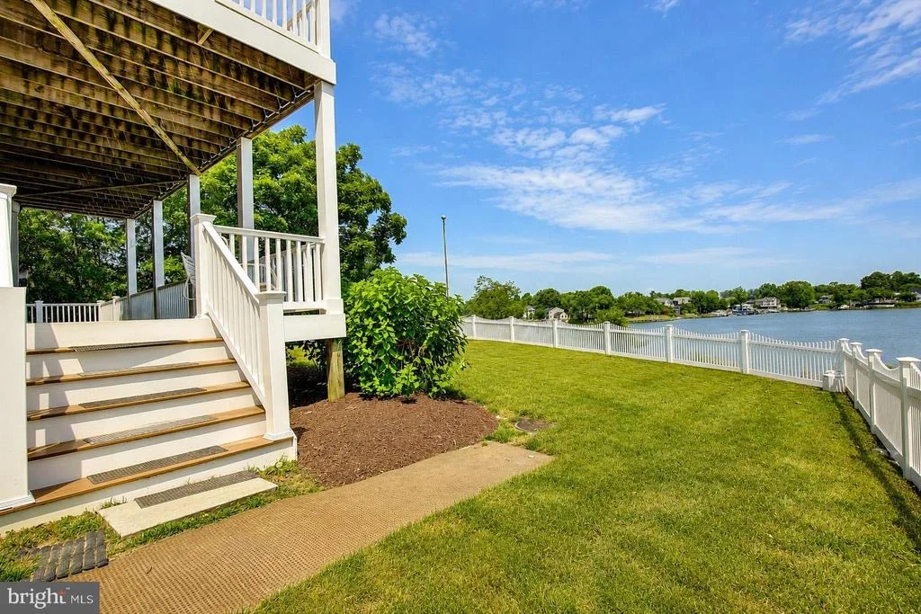 Photo of 3956 HONEYSUCKLE DRIVE