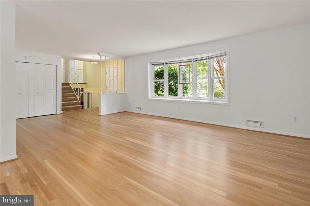 Photo of 9210 CHERRYTREE DRIVE