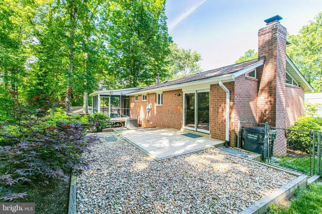 Photo of 5505 EASTBOURNE DRIVE