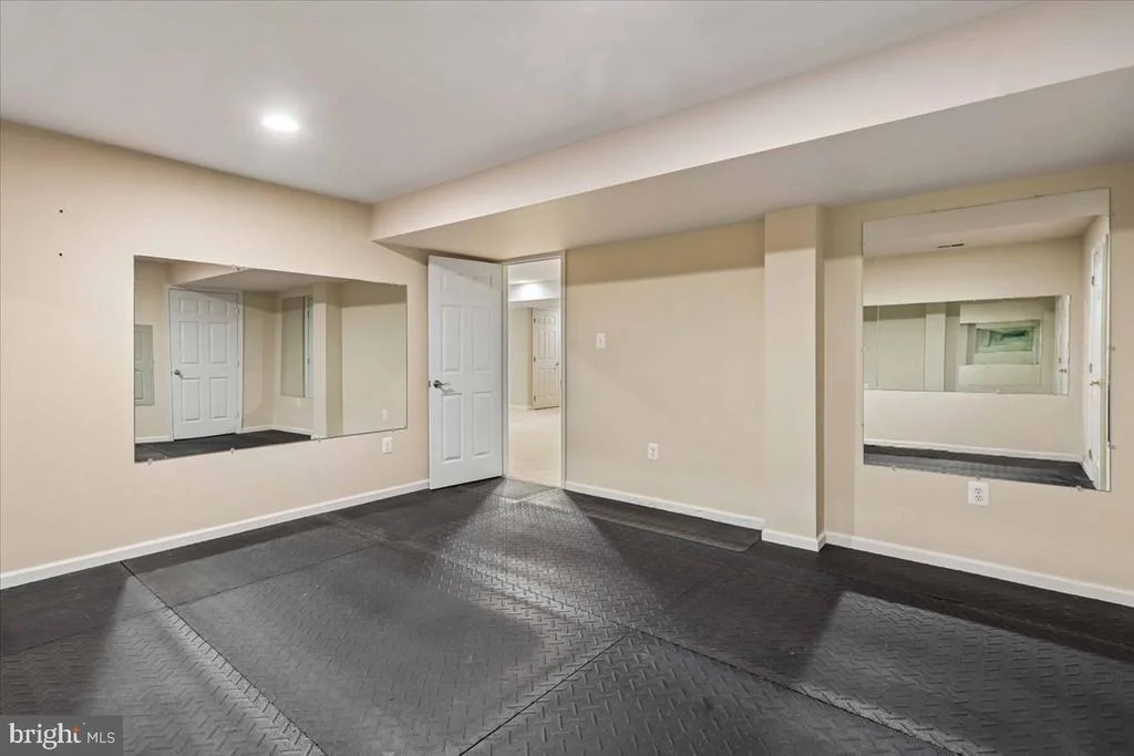 Photo of 42855 CHATELAIN CIRCLE