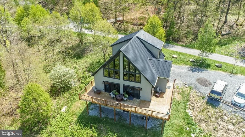 Photo of 120 DAISY DRIVE