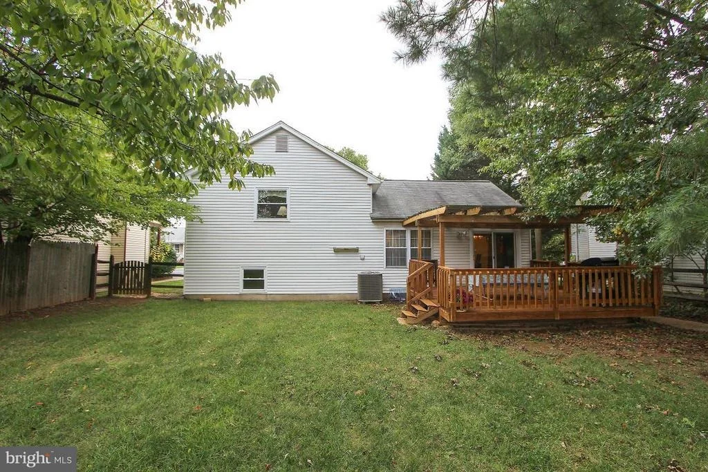 Photo of 19008 MCFARLIN DRIVE