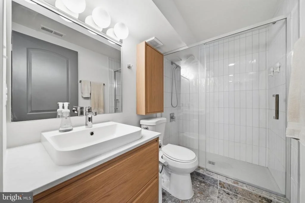 Photo of 6410 BUSHEY DRIVE