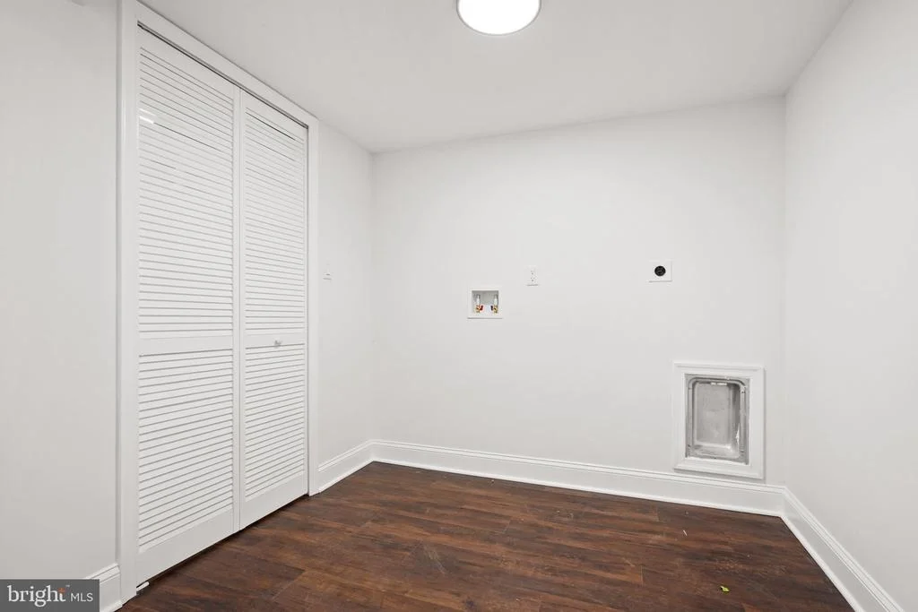 Photo of 9124 MEETZE ROAD