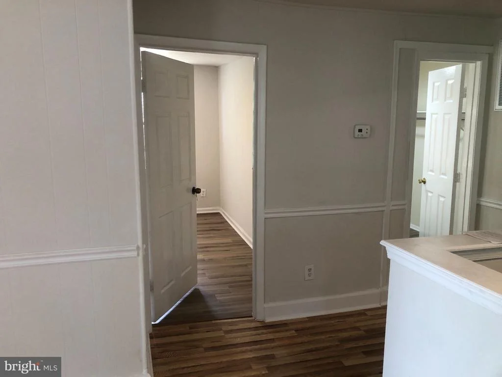 Photo of 516 MENTOR AVENUE