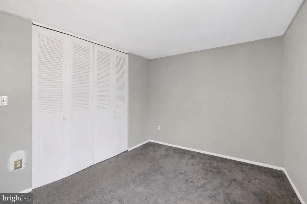 Photo of 4901 IVERSON PLACE