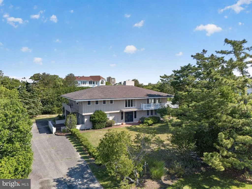 Photo of 1 TIDEWATERS ROAD
