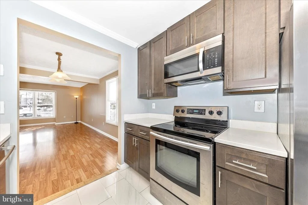 Photo of 2160 COLLINGWOOD LANE