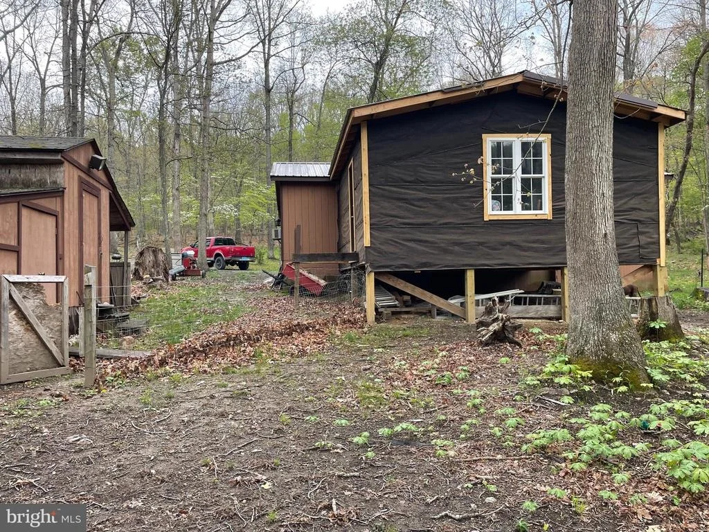 Photo of 462 TROUT STREAM ROAD