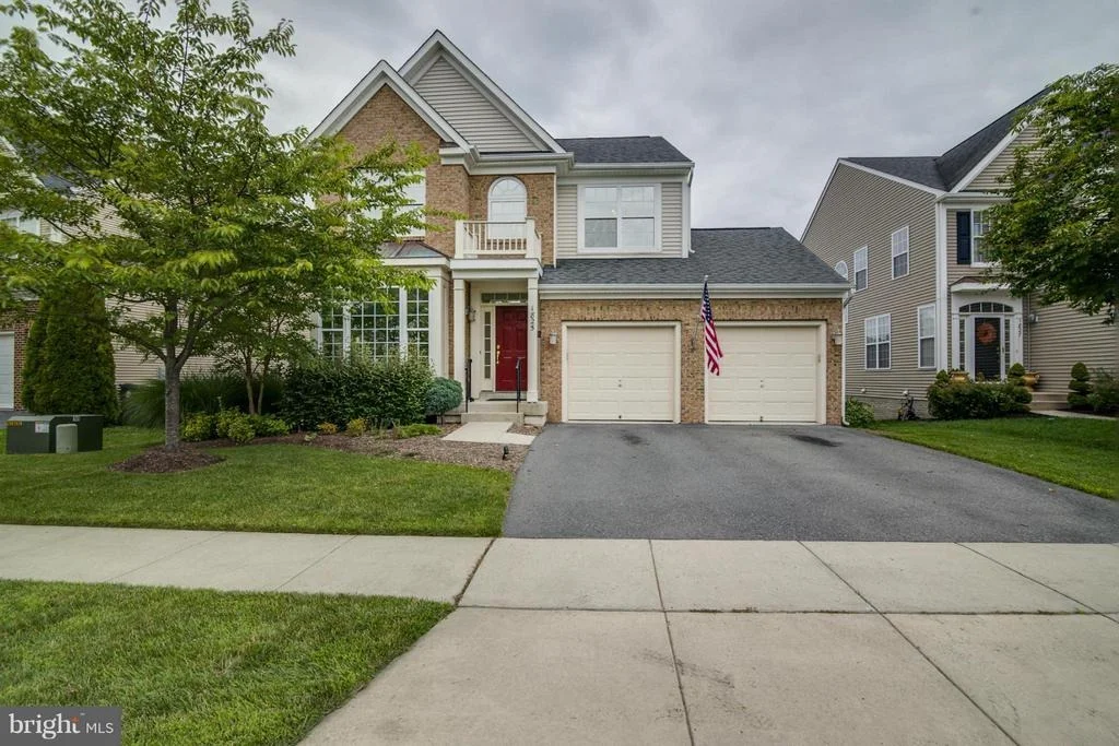 Photo of 1825 GREENLEESE DRIVE