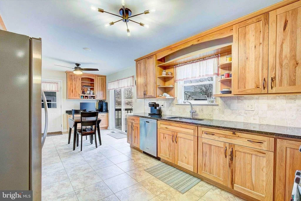 Photo of 9150 MACKALL ROAD