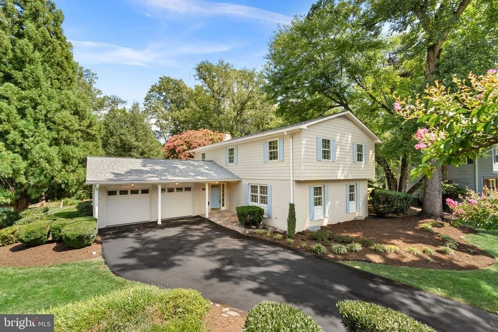Photo of 3241 BETSY LANE