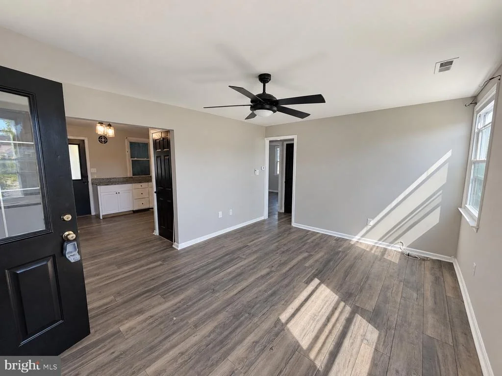 Photo of 8120 CORNWALL ROAD