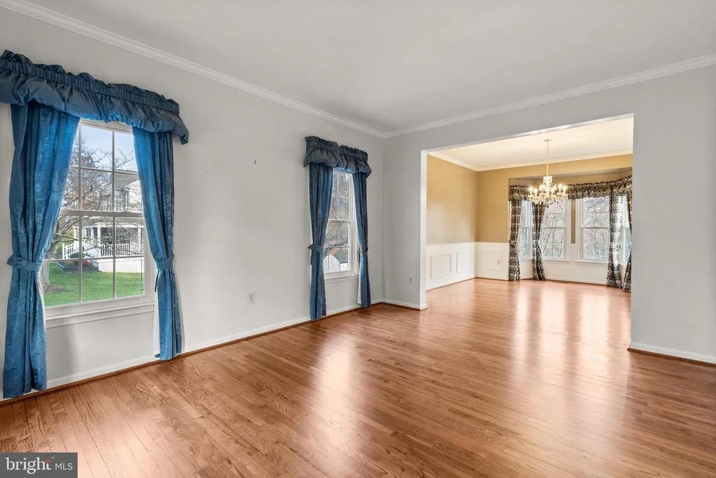 Photo of 9716 HUNTMASTER ROAD