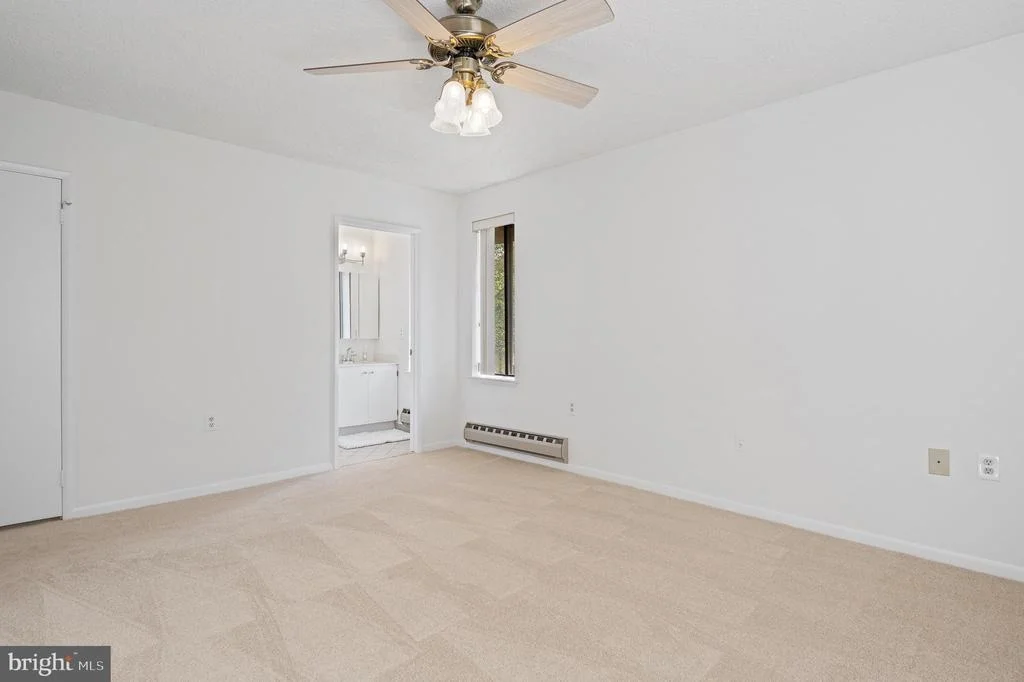 Photo of Unit 863E at 15301 PINE ORCHARD DRIVE