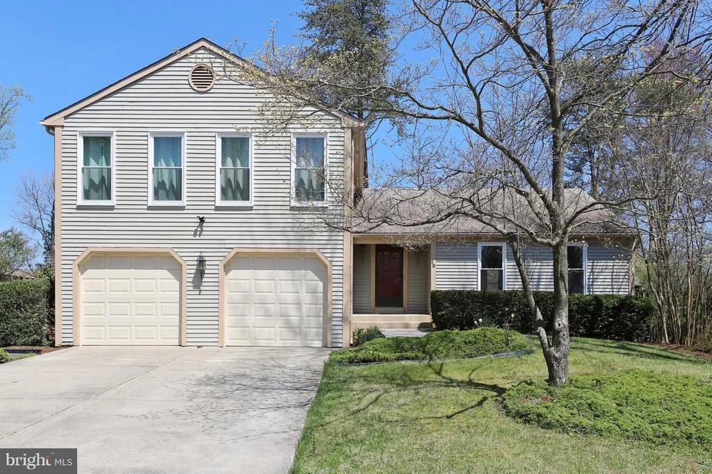 Photo of 19 SCHUBERT COURT